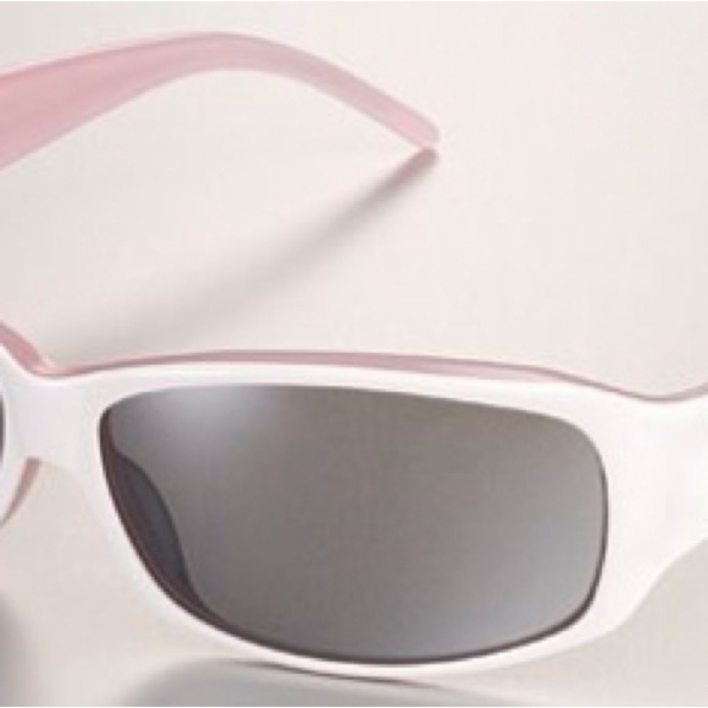 D&G White and Pink Women's Sunglasses - Picture 9 of 16